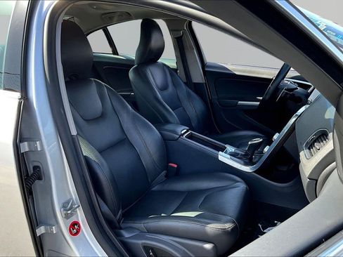 Used 2015 Volvo S60 T5 Premier w/ Convenience Package FWD image 26