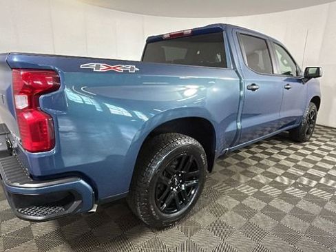 Used 2024 Chevrolet Silverado 1500 Custom AWD/4WD image 2