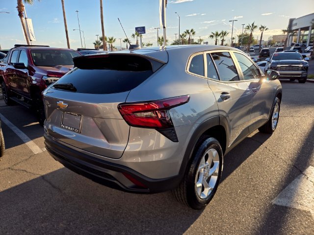 Certified 2024 Chevrolet Trax LS w/ LS Convenience Package FWD image 4