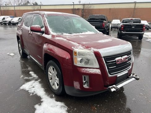 Used 2011 GMC Terrain SLE image 3