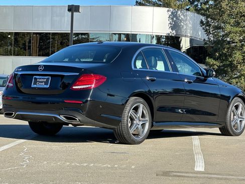 Used 2017 Mercedes-Benz E 300 image 9