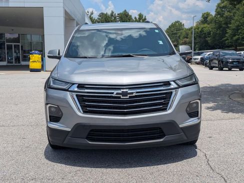 Used 2023 Chevrolet Traverse LT FWD image 3