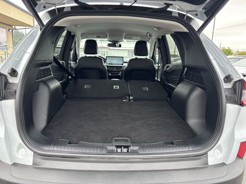 Used 2025 Ford Escape Platinum AWD/4WD image 24