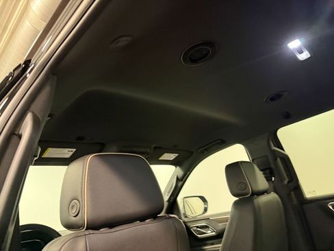 Used 2024 Chevrolet Suburban Premier AWD/4WD image 11
