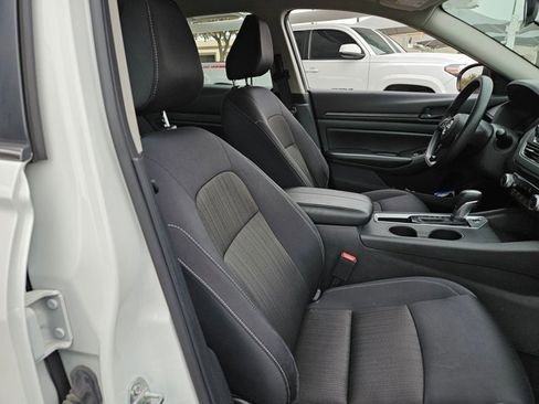 Used 2024 Nissan Altima 2.5 S image 22