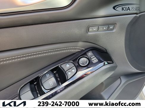 Used 2020 Nissan Altima 2.0 Platinum FWD image 23