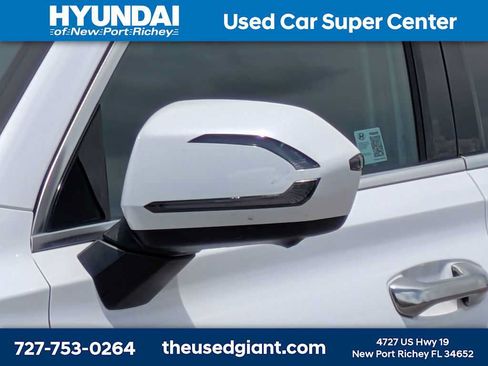 Used 2024 Hyundai Palisade SEL FWD image 11