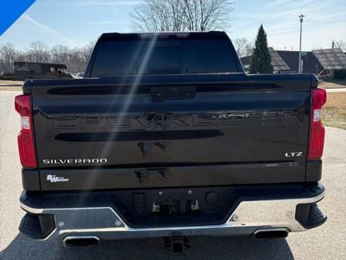 Used 2020 Chevrolet Silverado 1500 LTZ w/ LTZ Premium Package image 5