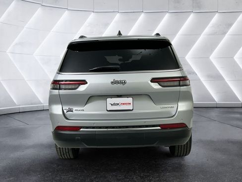 Used 2023 Jeep Grand Cherokee L Limited w/ Trailer Tow Group (B) AWD/4WD image 5