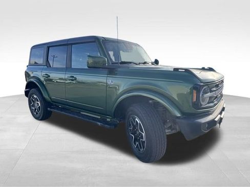 Used 2023 Ford Bronco Outer Banks image 8