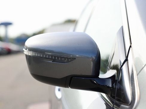 Used 2019 Nissan Murano S image 28