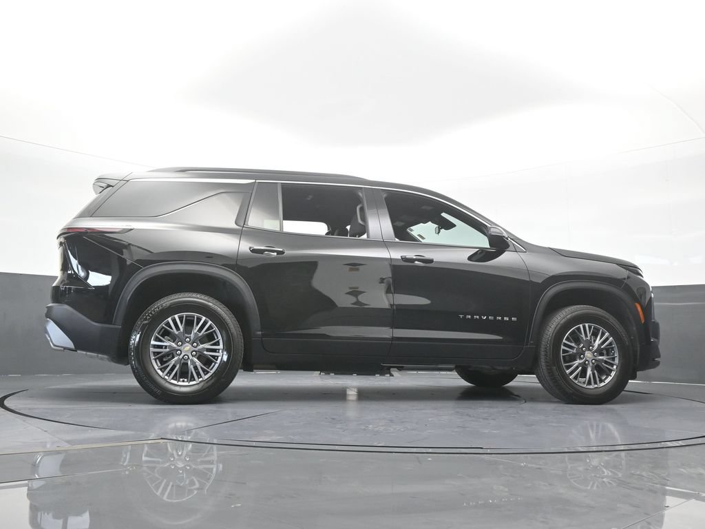 Used 2026 Chevrolet Traverse LT FWD image 60
