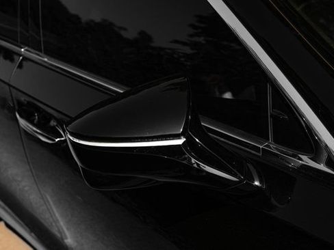 Used 2023 Lexus LS 500h AWD w/ Luxury Package image 12