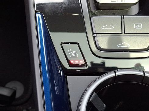 Certified 2024 Porsche 911 Carrera T image 28