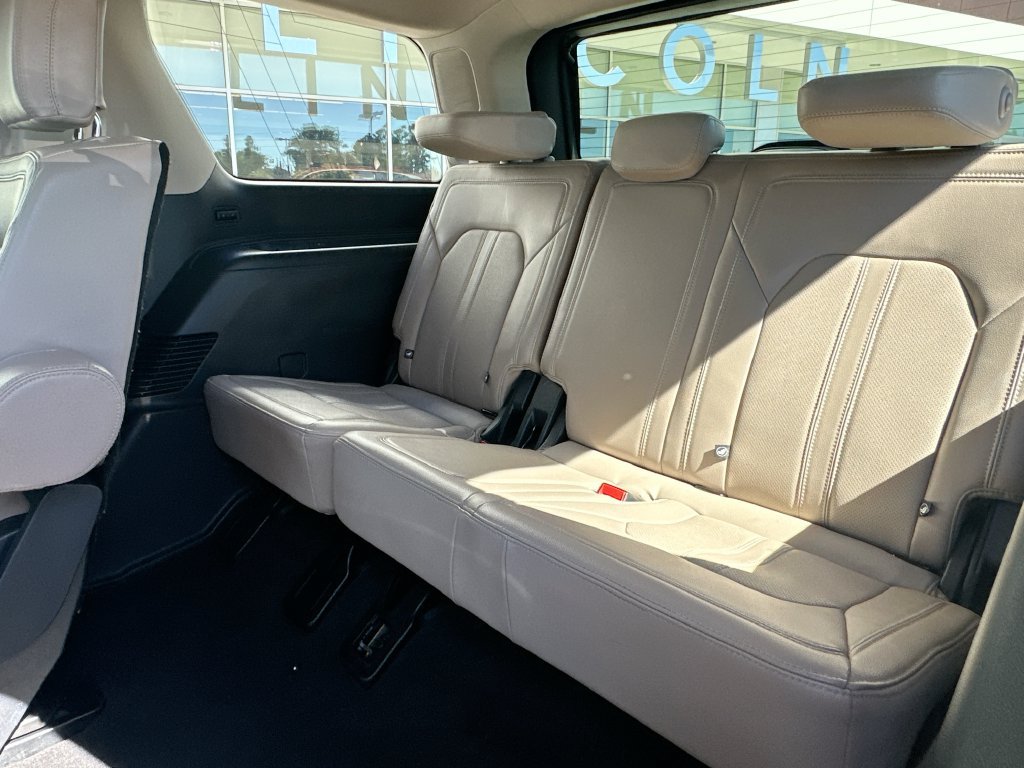 Used 2024 Ford Expedition Limited RWD image 28