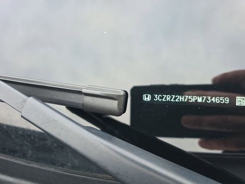 Used 2023 Honda HR-V EX-L image 44