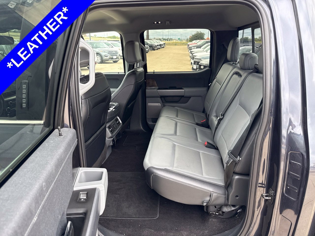 Used 2021 Ford F150 Lariat w/ Equipment Group 502A High AWD/4WD image 6