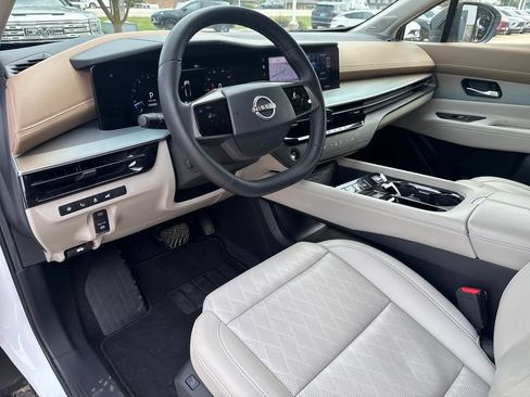 Used 2025 Nissan Murano Platinum w/ Cargo Package AWD/4WD image 5