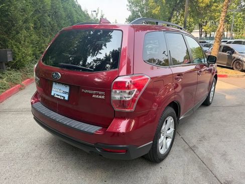 Used 2016 Subaru Forester 2.5i Premium w/ All-Weather Package AWD/4WD image 4