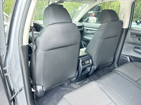 Used 2023 Honda CR-V LX image 12