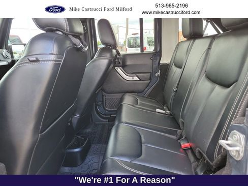 Used 2017 Jeep Wrangler Unlimited Rubicon AWD/4WD image 27