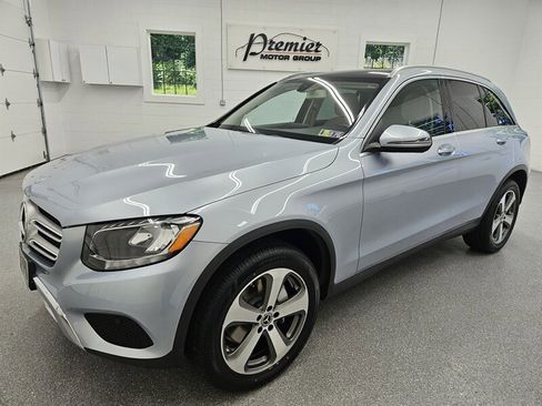 Used 2017 Mercedes-Benz GLC 300 4MATIC image 1