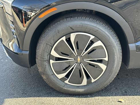 New 2026 Chevrolet Blazer EV LT image 12