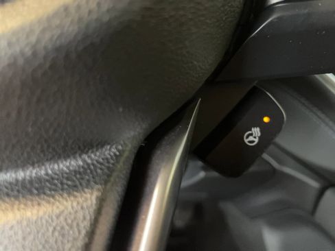 Used 2025 Subaru Outback Touring XT image 16