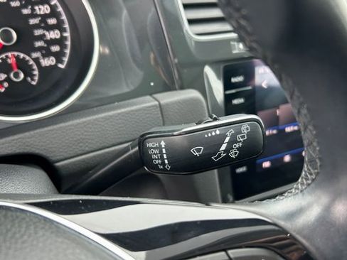 Used 2018 Volkswagen Golf Alltrack image 30