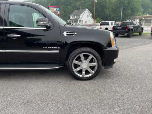 Used 2008 Cadillac Escalade AWD image 10