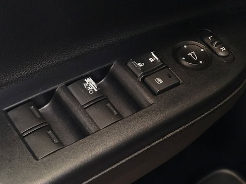 Used 2015 Honda Accord Sport image 27