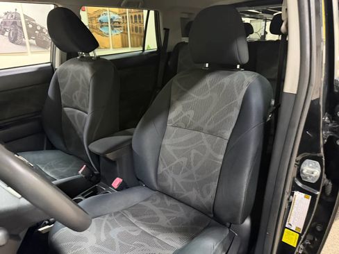 Used 2015 Scion xB FWD image 30