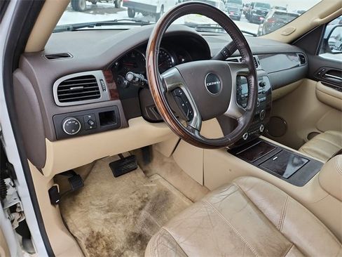 Used 2007 GMC Yukon Denali image 10