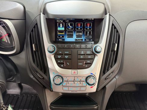 Used 2017 Chevrolet Equinox LT w/ Convenience Package FWD image 24