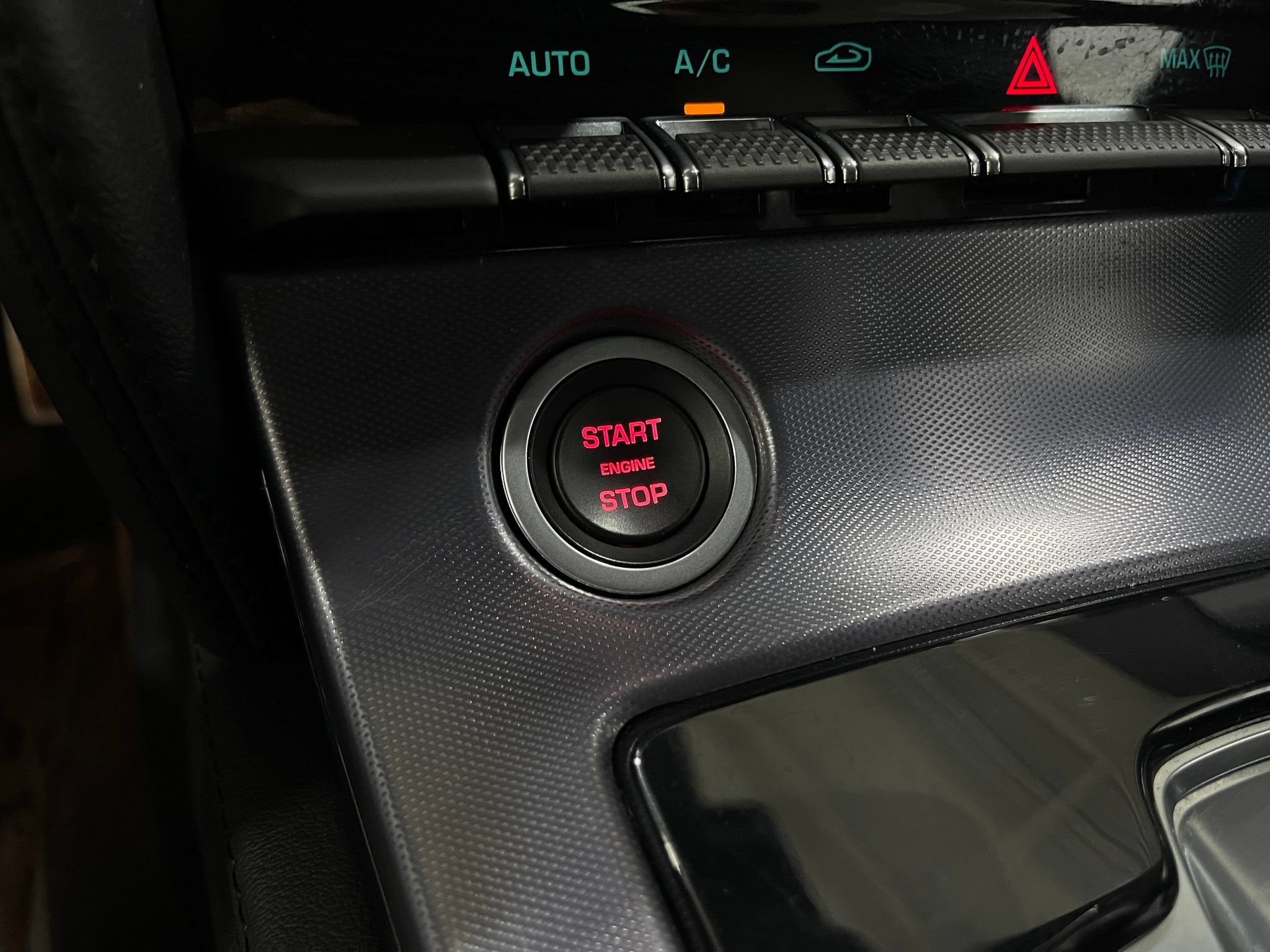 Used 2021 Jaguar F-TYPE Convertible RWD image 20