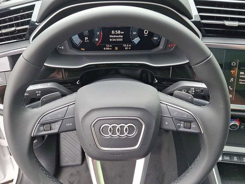 New 2025 Audi Q3 2.0T Premium image 15