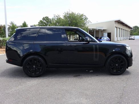 New 2025 Land Rover Range Rover SE image 6