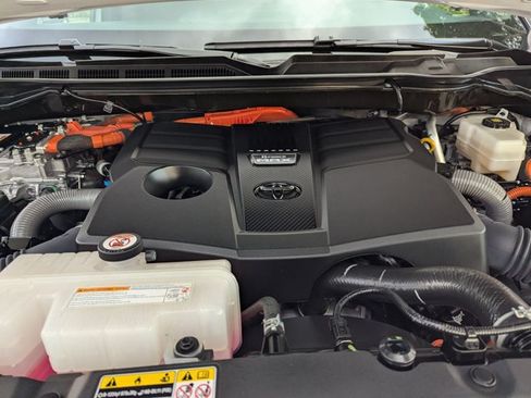 Certified 2025 Toyota Sequoia SR5 AWD/4WD image 23