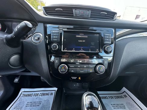 Used 2019 Nissan Rogue Sport SV image 25