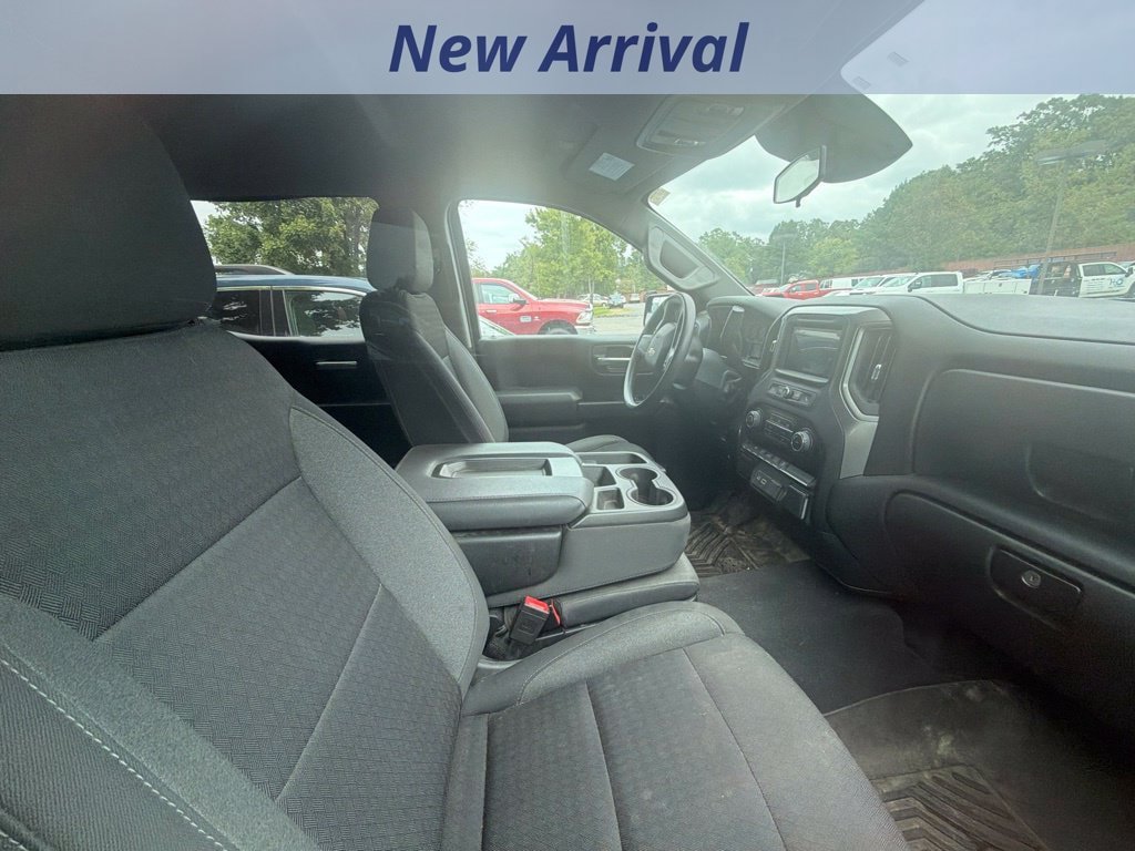 Used 2023 Chevrolet Silverado 1500 Custom AWD/4WD image 4
