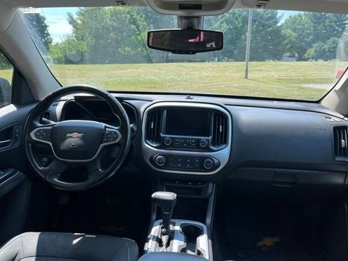 Used 2018 Chevrolet Colorado LT AWD/4WD image 13