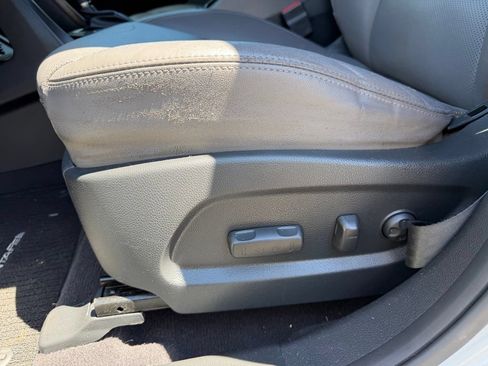 Used 2017 Hyundai Santa Fe Limited AWD/4WD image 15