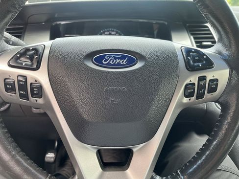 Used 2015 Ford Taurus SEL w/ Equipment Group 201A AWD/4WD image 24