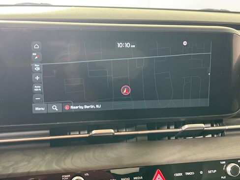 Used 2024 Kia Carnival SX FWD image 13