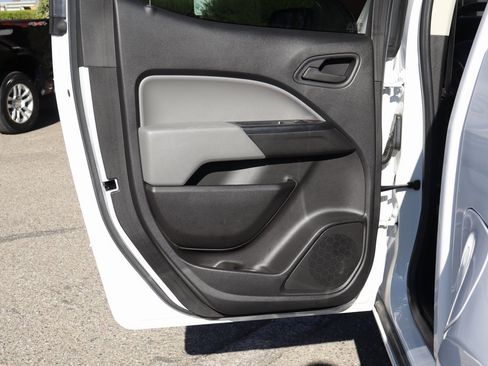 Used 2021 Chevrolet Colorado W/T w/ WT Convenience Package image 37