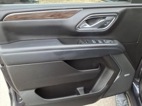 Used 2022 Chevrolet Tahoe Z71 w/ Z71 Off-Road Package image 24