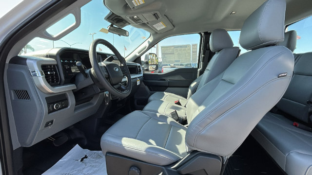 New 2026 Ford F350 XL w/ XL Chrome Package RWD image 17