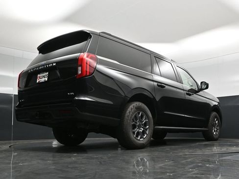 Used 2025 Ford Expedition Max Active AWD/4WD image 53