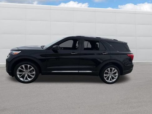 Used 2023 Ford Explorer Platinum w/ Technology Package AWD/4WD image 2