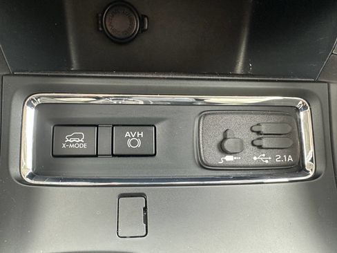 Used 2019 Subaru Ascent Limited image 25